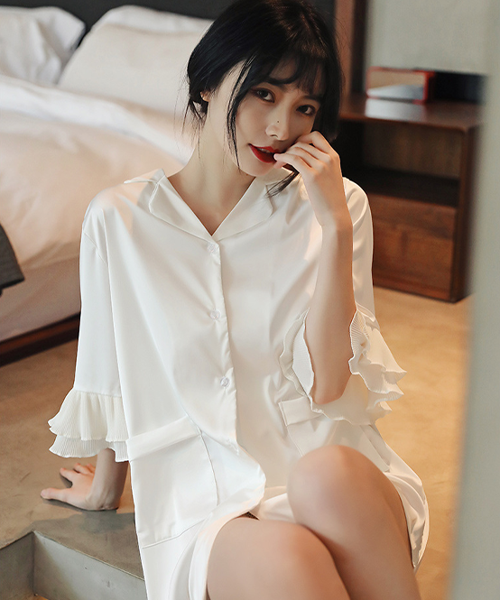 パジャマ ルームウェア フリル 清楚感 かわいい セクシー 肌触りの良い