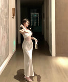 【2色】ロングドレスレース肌見せセクシーホルターネックナイトクラブキャバドレス谷間見せ WQ2-XKD-D200-2999-Mar23