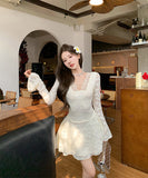 ミニドレスセクシー袖付きレースエレガントAライン谷間見せパーティー宴会気質韓国っぽ着痩せ WQ2-XKD-D452-1029-Mar2