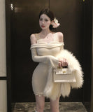 【2色】ミニドレス キャバドレス セクシー フレンチエレガント オフショルダー レース切替 ニット スリムフィット 秋冬 デート お出かけ JC2-XKDD426-7932-Sep21