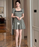 ミニドレス レトロ 大人可愛い フレンチガーリー スクエアネック チェック柄  写真映え スリム デート パーティー JC2-JY61255