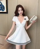 【2色】 ミニドレス キャバドレス セクシー Vネック ダブルボタン ウエストマーク 半袖 ワークワンピース 大人カジュアル デート  LW2-DD5873