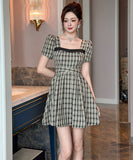ミニドレス レトロ 大人可愛い フレンチガーリー スクエアネック チェック柄  写真映え スリム デート パーティー JC2-JY61255