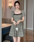 ミニドレス レトロ 大人可愛い フレンチガーリー スクエアネック チェック柄  写真映え スリム デート パーティー JC2-JY61255