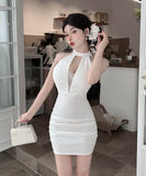 【3色】ミニドレス キャバドレス セクシー 胸元大胆 ホルターネック 肩見せ タイトシルエット 細見え パールチェーン JC2-DD6320