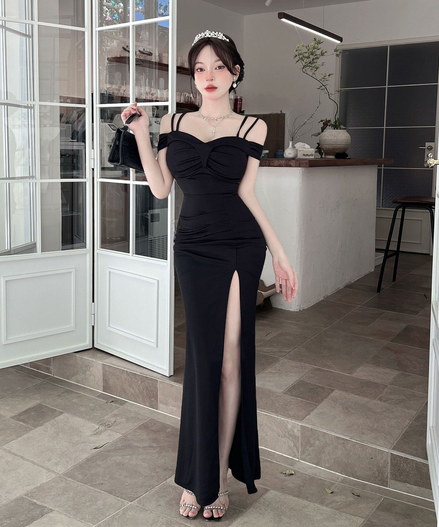 ロングドレス キャバドレス セクシー ディープネック キャミワンピ