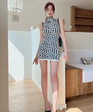 【2色】ミニドレス キャバドレス セクシー 韓国風 ハイネック 幾何柄 タイトニットワンピ ノースリーブ お出かけ デート 出勤 JC2-MLS8341