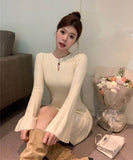 【2色】 ミニドレス キャバドレス セクシー ヘプバーン ニットワンピース トランペットスリーブ フレアスカート Aライン お出かけ デートLW2-OYF64044