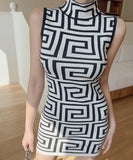 【2色】ミニドレス キャバドレス セクシー 韓国風 ハイネック 幾何柄 タイトニットワンピ ノースリーブ お出かけ デート 出勤 JC2-MLS8341