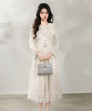 【3色】ロングドレス エレガント フェミニン レース 長袖 ウエストマーク Aライン 美シルエット シャネル風 ボタン装飾 お出かけ 日常 JC2-ZED889519-2GT415