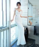 【ブラック＆ホワイト】ロングドレス ミニドレス 新作 ゴージャス 肌見せ セクシー MY2-XYD2319