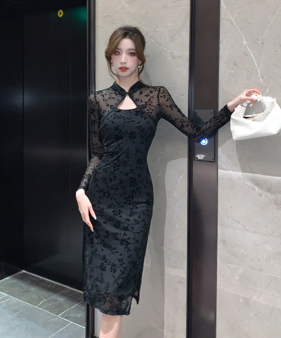 【新品タグ付】アフロベリー ロング丈の袖付きゲストドレス レース ドッキング 新品タグ付】アフロベリー ロング丈の袖付きゲストドレス レース