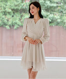 秋 ミニドレス エレガント 気質 Aライン 着瘦せ Vネック フリル 大人可愛い XH2-ZED882660BH506