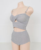 【2色】ビキニ 水着 フリル セクシー ガーリー チェック柄 フラワーん ビーチ 海 温泉 XH7-CF-qm9011