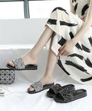 7type ぺたんこ サンダル 夏 かわいい 新作 キラキラ スリッパ MY5-DJ1831