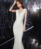 【3色】ナイトドレス キラキラ 谷間魅せ 誕生日 宴会 背露出 セクター 高級感 XH2-YFTK1126