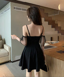 ピカピカ 谷間魅せ かわいい ミニドレス キャバドレス セクシー ふわふわ MY2-YM8657