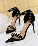 【２色】リベット ハイヒール 履きやすい 美脚効果 パーティー用 LT5-DS528-2